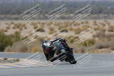 media/Apr-09-2023-SoCal Trackdays (Sun) [[333f347954]]/Turn 7 (1135am)/